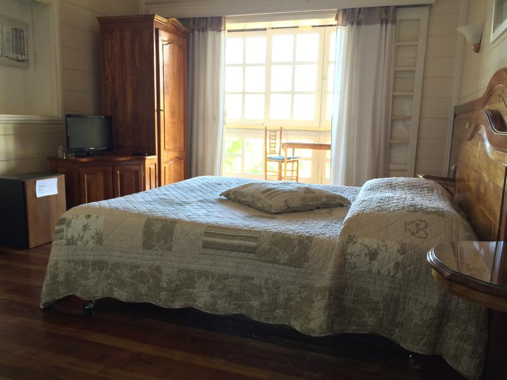 Le Bois Rouge Hotel Cilaos Room photo